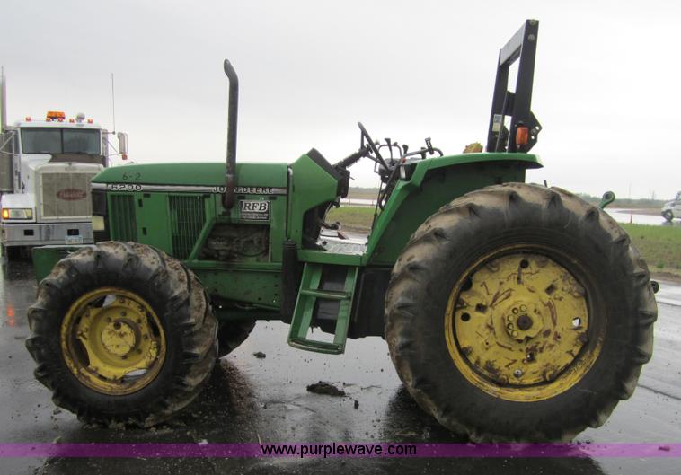 image for item 4387 1993 John Deere 6200 MFWD tractor