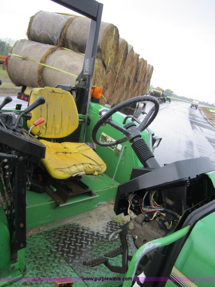 image for item 4387 1993 John Deere 6200 MFWD tractor
