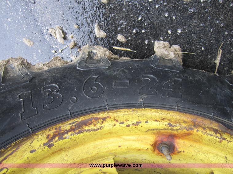 image for item 4387 1993 John Deere 6200 MFWD tractor