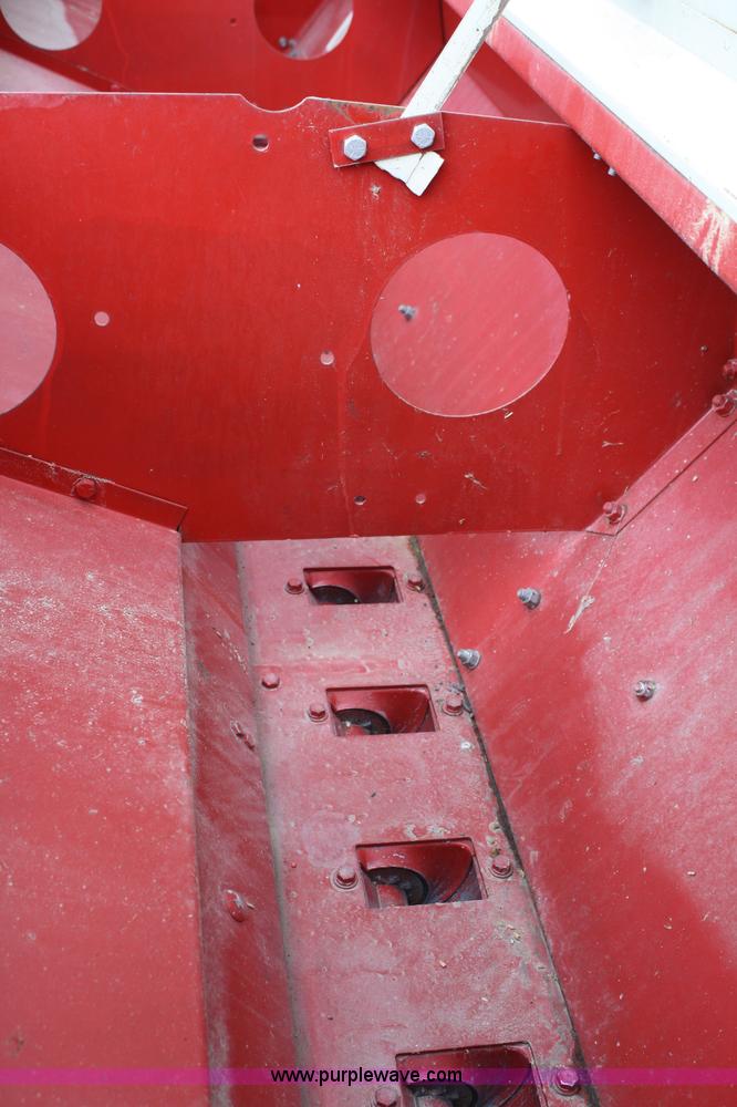 image for item 4716 International 510 drill
