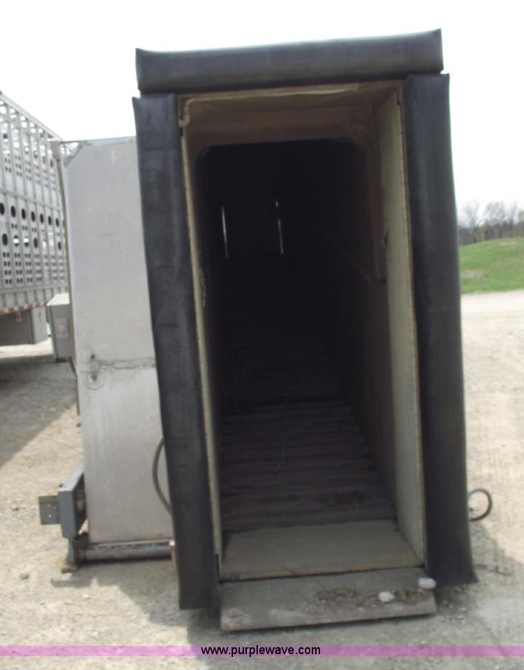 image for item 5374 35' aluminum towable livestock chute