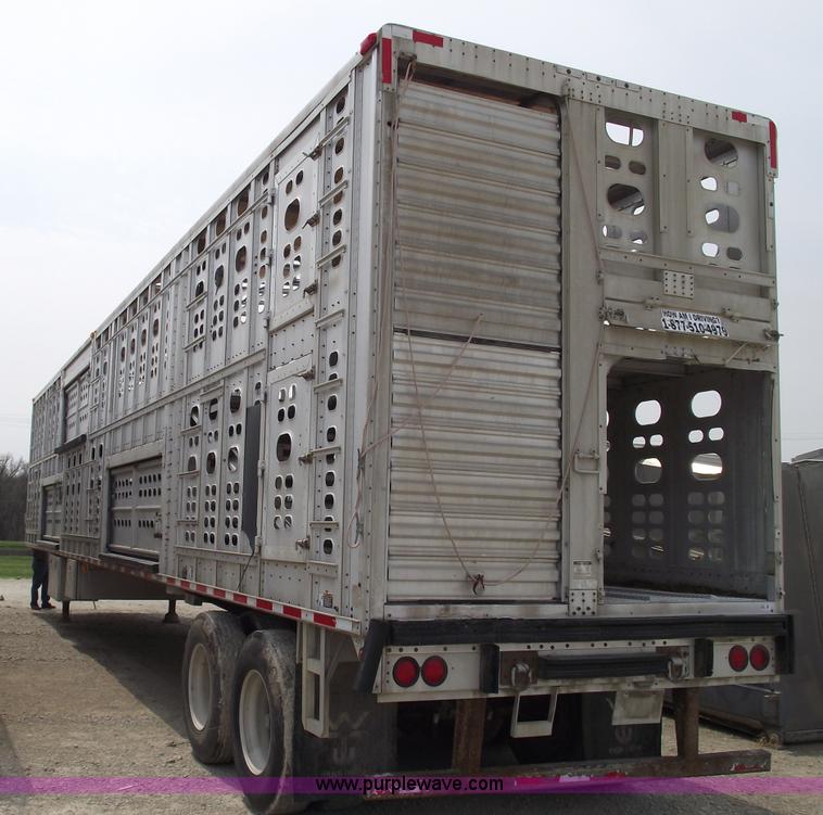 image for item 5375 2001 Wilson 53' double deck aluminum hog/stock trailer