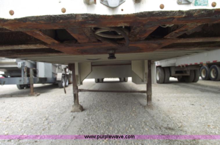 image for item 5375 2001 Wilson 53' double deck aluminum hog/stock trailer