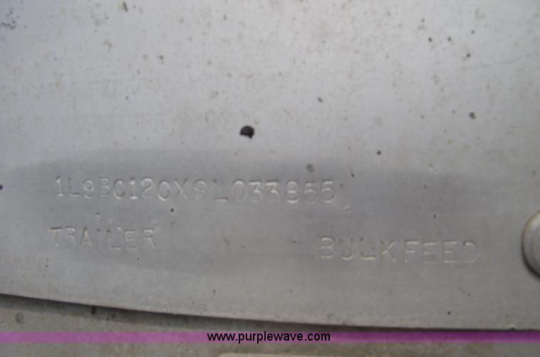 image for item 5376 1995 Ledwell 40' bulk feed trailer