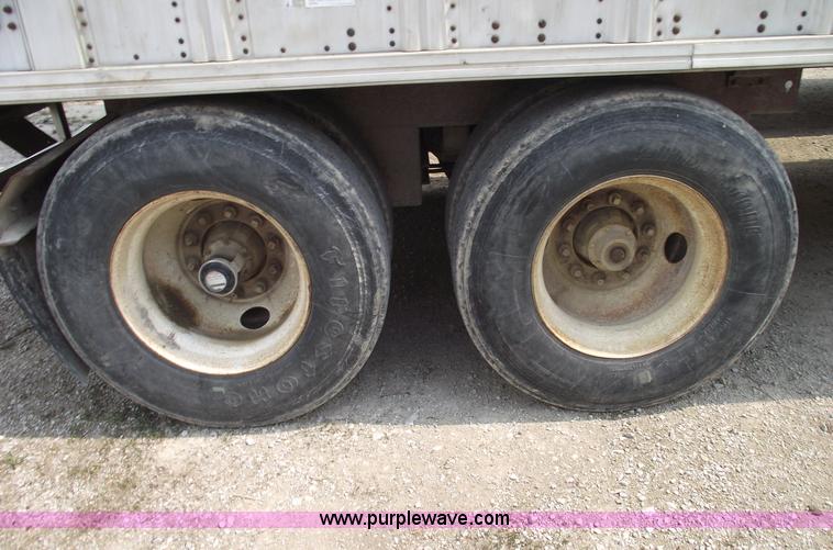 image for item 5381 1993 Wilson 50' double deck aluminum hog/stock trailer