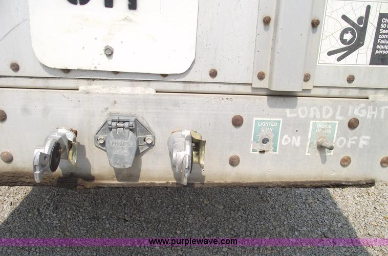 image for item 5381 1993 Wilson 50' double deck aluminum hog/stock trailer