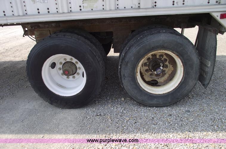 image for item 5382 1993 Wilson 50' double deck aluminum hog/stock trailer