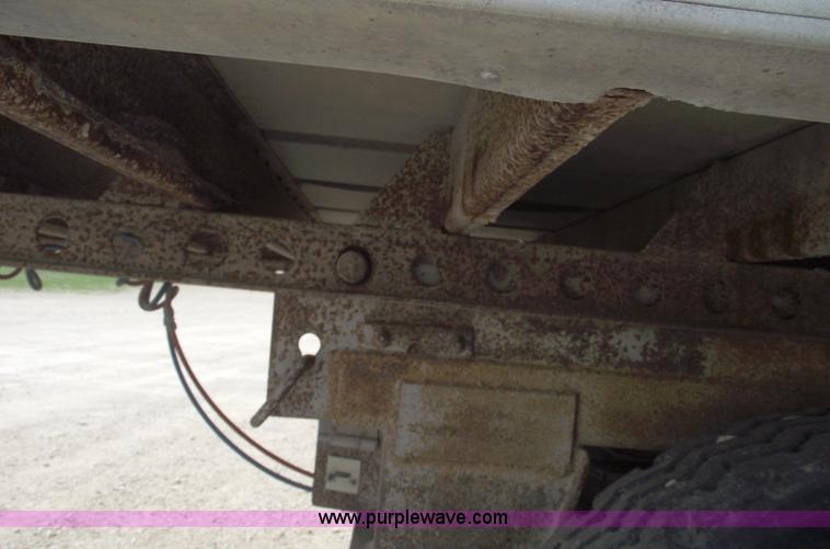 image for item 5382 1993 Wilson 50' double deck aluminum hog/stock trailer