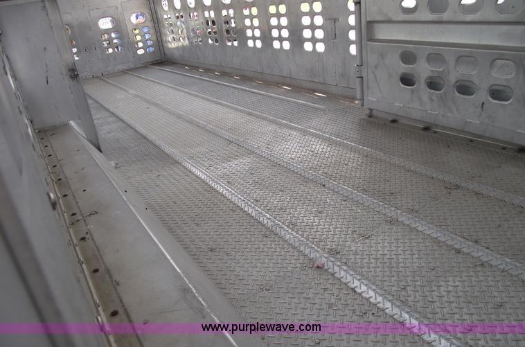 image for item 5383 1999 Wilson 830R 38' goose neck hog/stock trailer