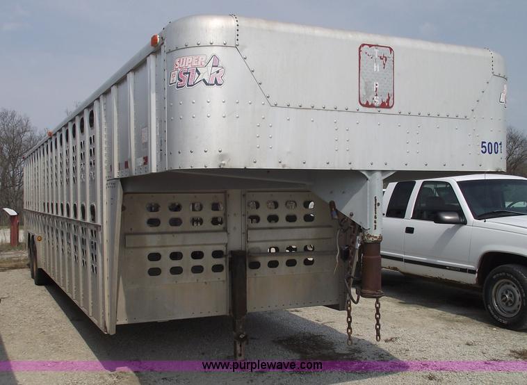 image for item 5384 1998 Wilson 830R 38' goose neck hog/stock trailer