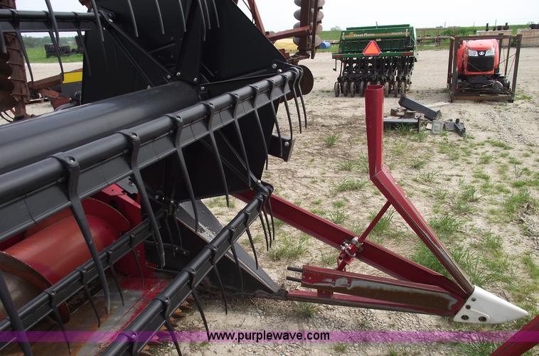 image for item 5545 2003 Case IH 1020 25' flex head