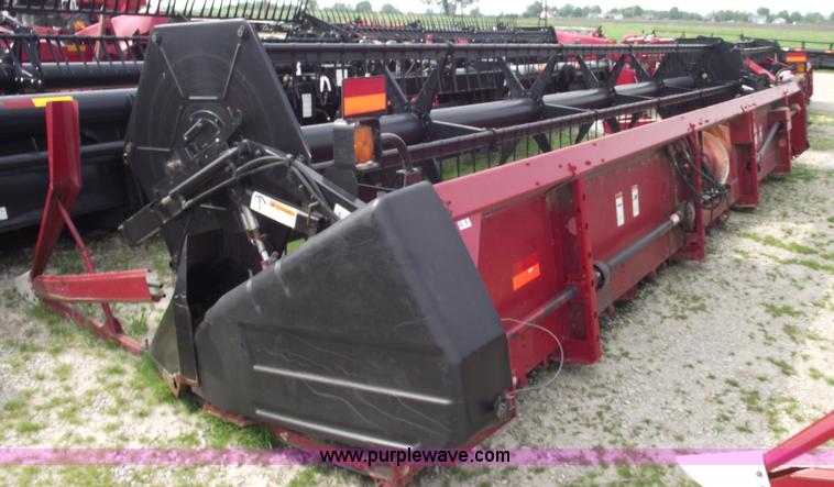 image for item 5546 2003 Case IH 1020 25' flex head