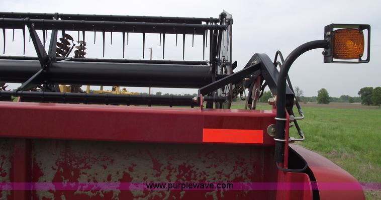 image for item 5548 2006 Case IH 2020 30' flex head