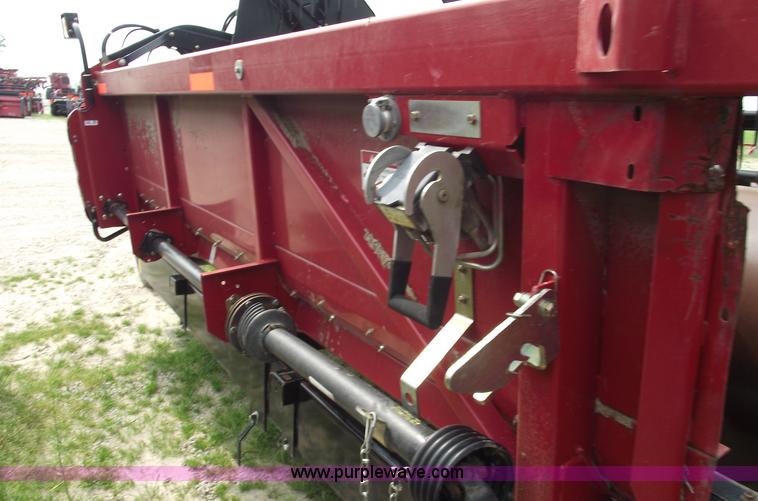 image for item 5548 2006 Case IH 2020 30' flex head
