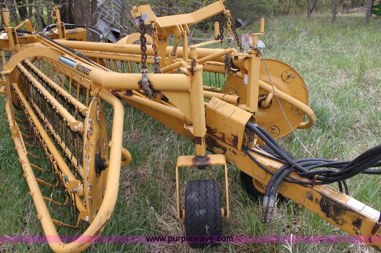 image for item 6215 Vermeer R-23 twin rake
