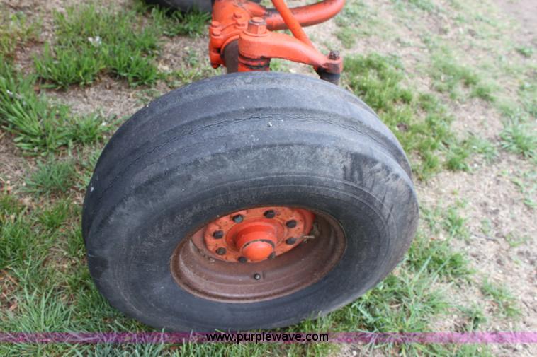 image for item 6218 Case 1030 Comfort King tractor