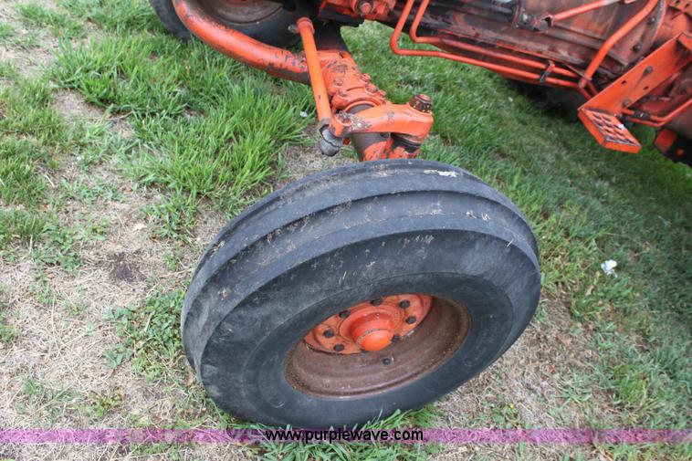 image for item 6218 Case 1030 Comfort King tractor