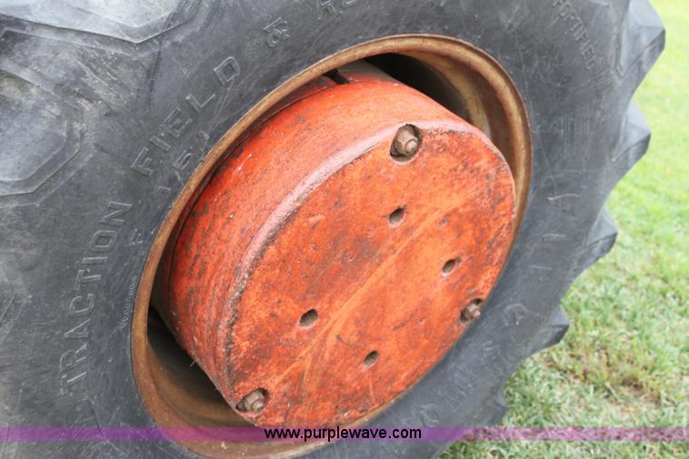 image for item 6218 Case 1030 Comfort King tractor