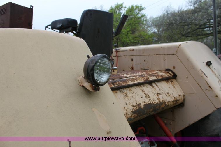 image for item 6218 Case 1030 Comfort King tractor