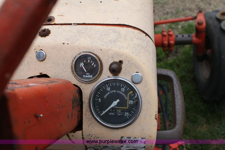 image for item 6218 Case 1030 Comfort King tractor