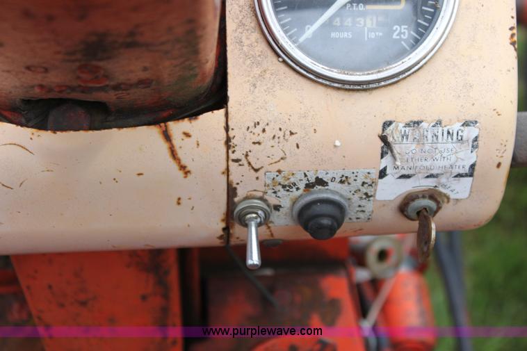 image for item 6218 Case 1030 Comfort King tractor