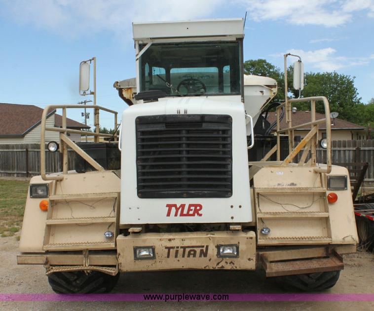 image for item 6512 Tyler 4275 floater truck