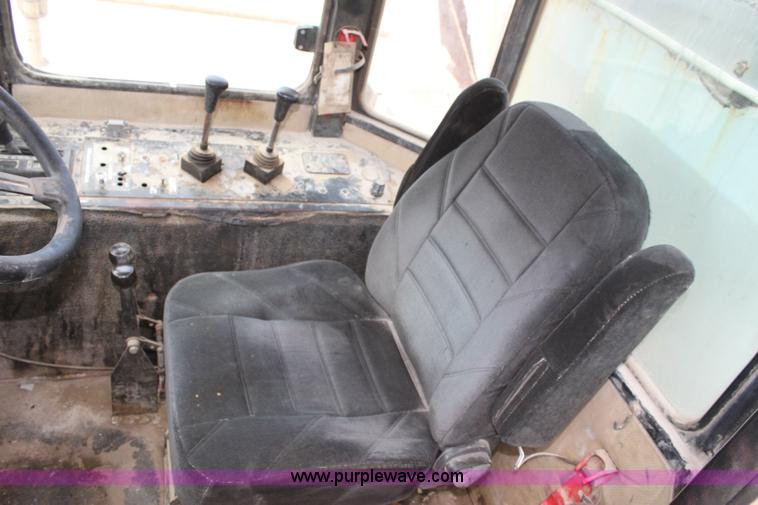 image for item 6512 Tyler 4275 floater truck