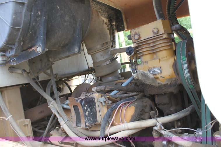 image for item 6512 Tyler 4275 floater truck