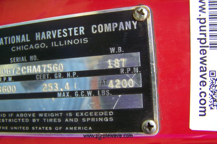 image for item 7289 1973 International Lonestar 1700 grain truck