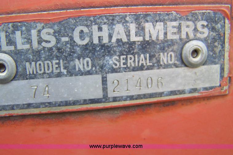 image for item 7290 Allis Chalmers 333 six row planter