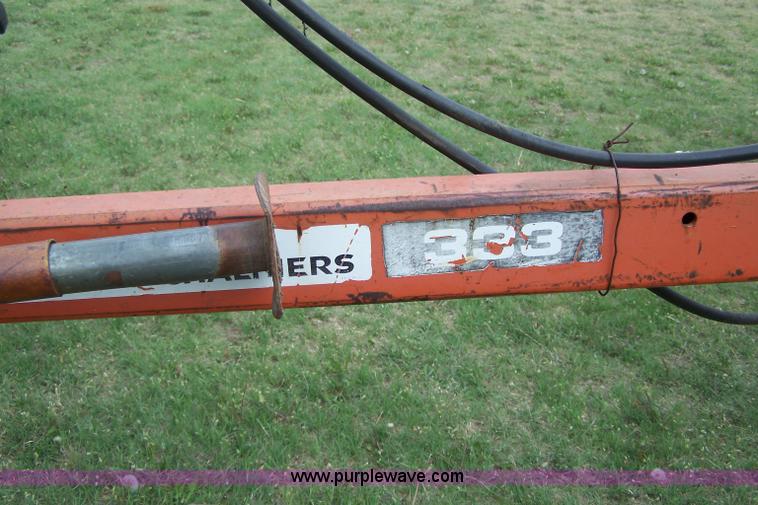 image for item 7290 Allis Chalmers 333 six row planter