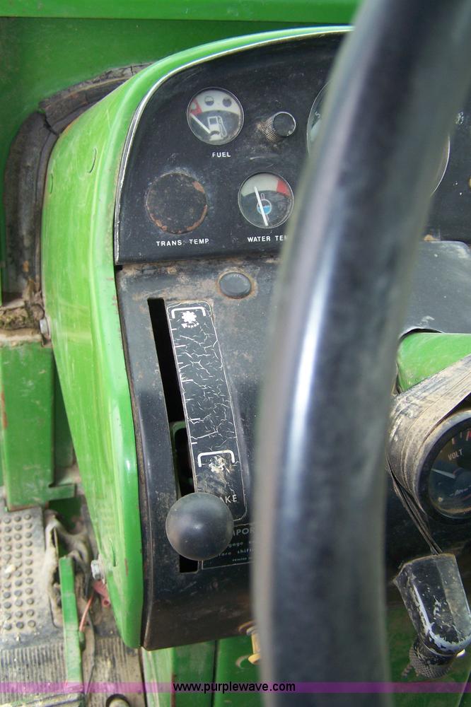 image for item 7413 1971 John Deere 7020 4WD tractor