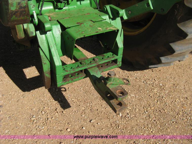 image for item 8058 1984 John Deere 4650 tractor