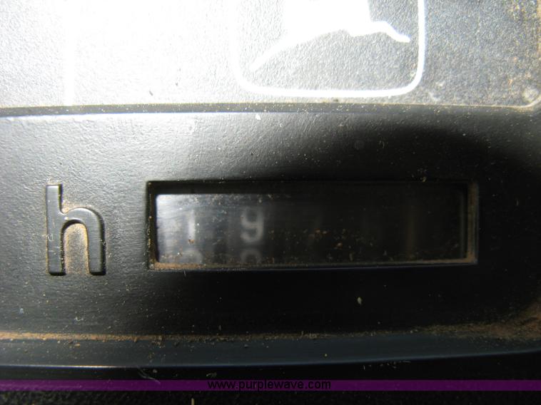 image for item 8058 1984 John Deere 4650 tractor