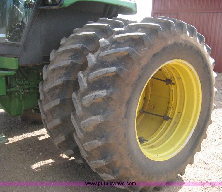 image for item 8058 1984 John Deere 4650 tractor