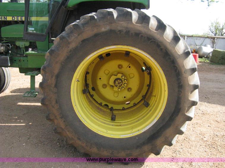 image for item 8058 1984 John Deere 4650 tractor