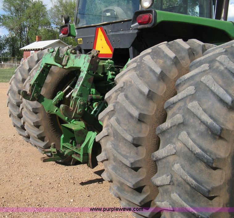 image for item 8058 1984 John Deere 4650 tractor