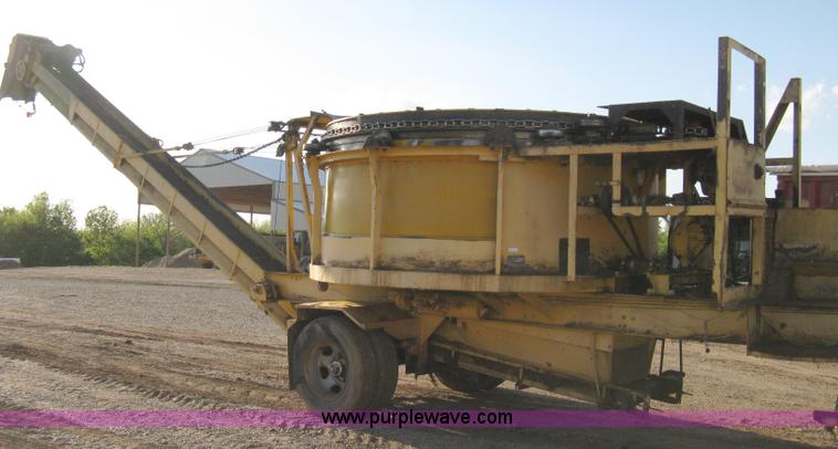 image for item 8059 Forage tub grinder