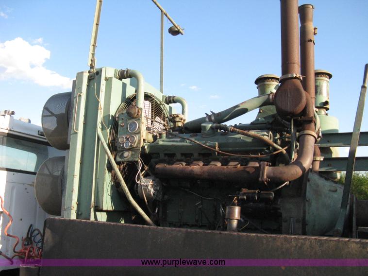 image for item 8059 Forage tub grinder