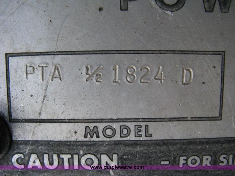 image for item 8059 Forage tub grinder