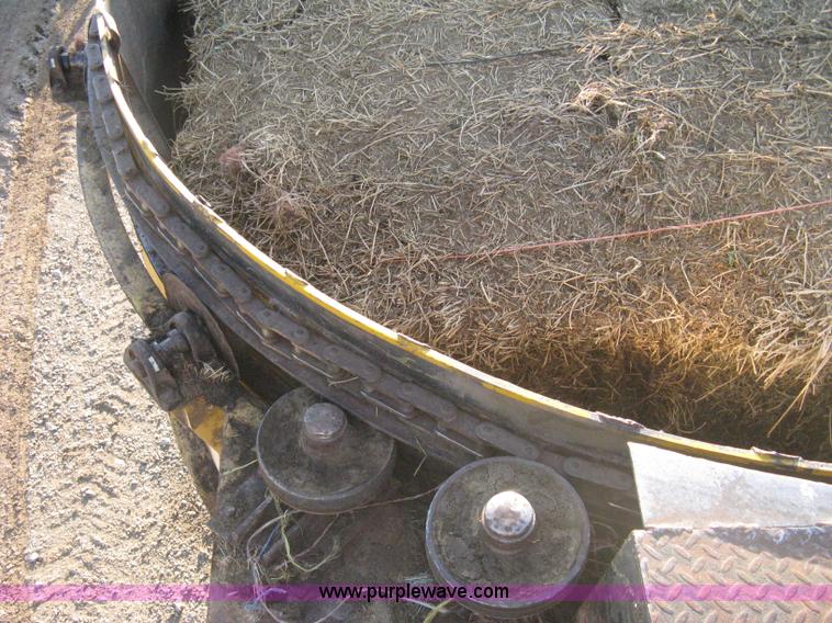 image for item 8059 Forage tub grinder