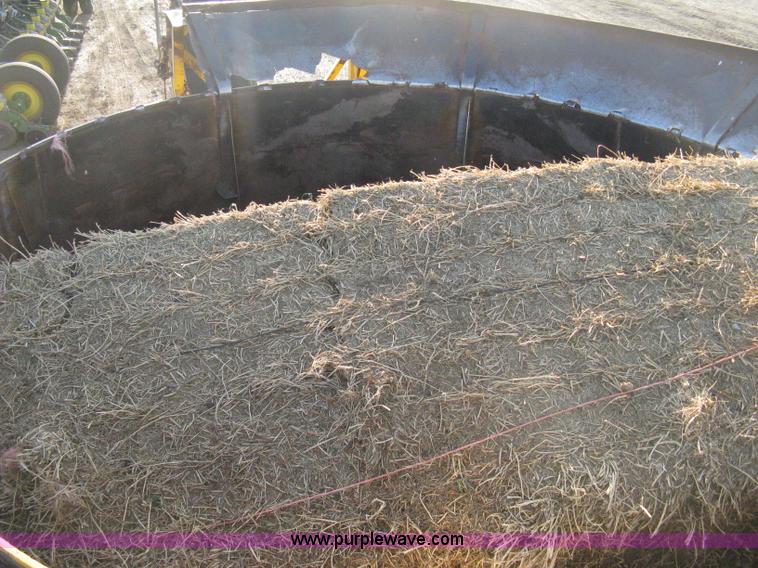 image for item 8059 Forage tub grinder