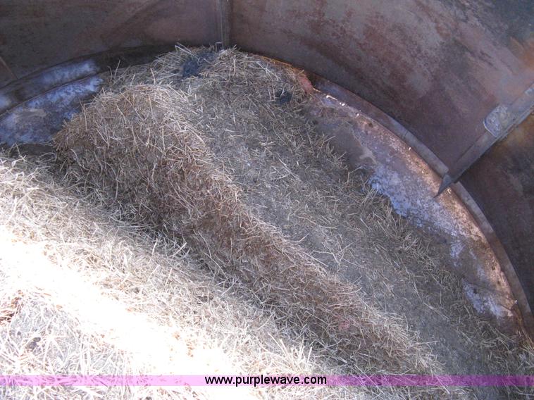 image for item 8059 Forage tub grinder