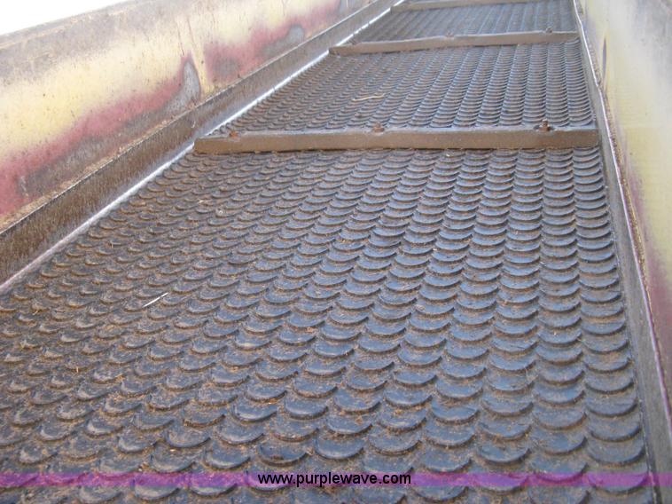 image for item 8059 Forage tub grinder