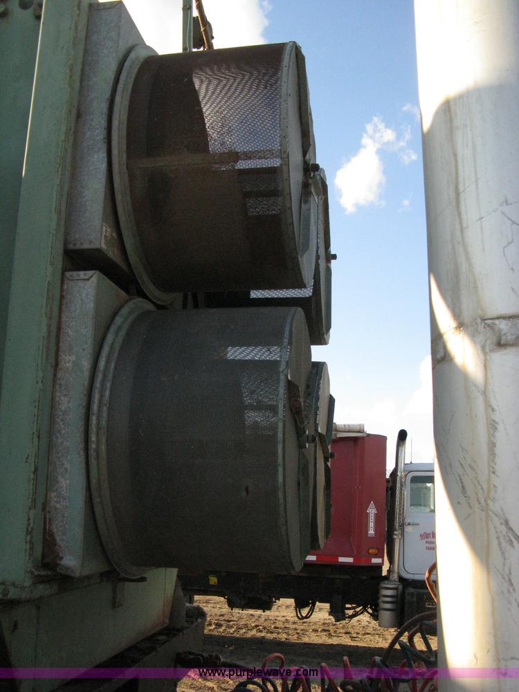 image for item 8059 Forage tub grinder