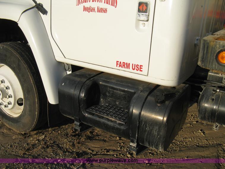 image for item 8060 1987 International S1955 flatbed tender truck