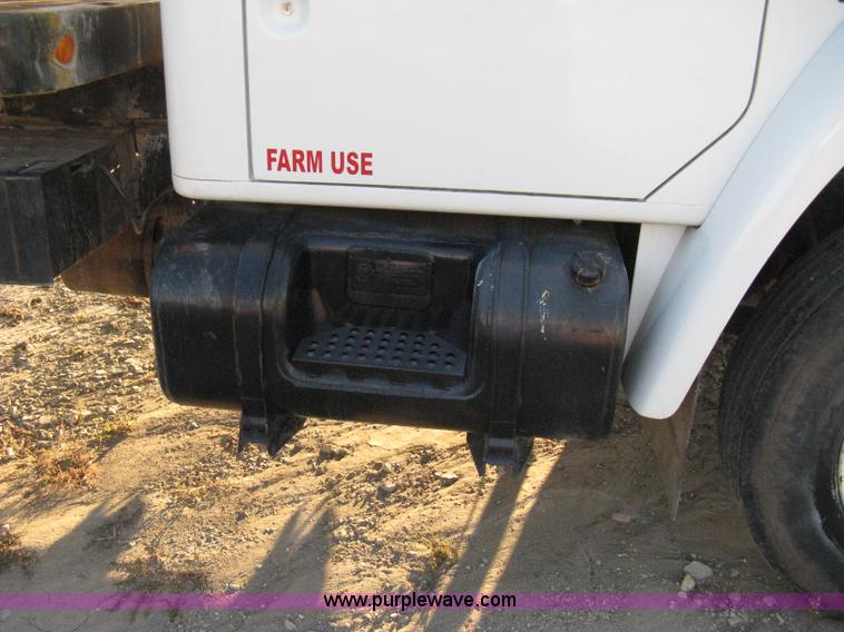 image for item 8060 1987 International S1955 flatbed tender truck