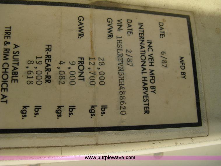 image for item 8060 1987 International S1955 flatbed tender truck