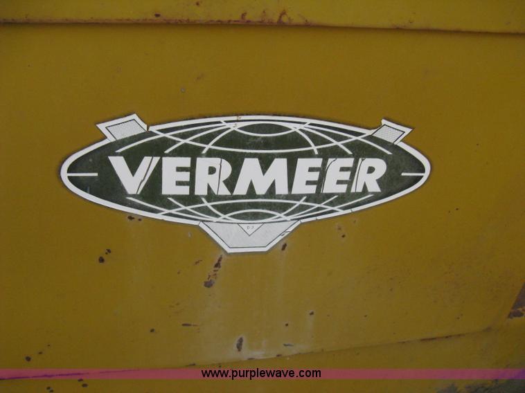 image for item 8072 Vermeer 504C round baler