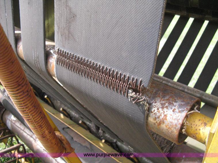 image for item 8072 Vermeer 504C round baler